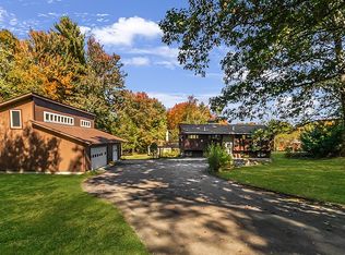 88 Brush Hill Rd, Sherborn, MA 01770