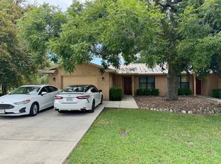 963 N Houston Ave, New Braunfels, TX 78130