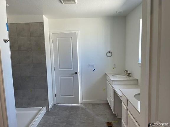5th image of 1011 W Witherspoon Dr