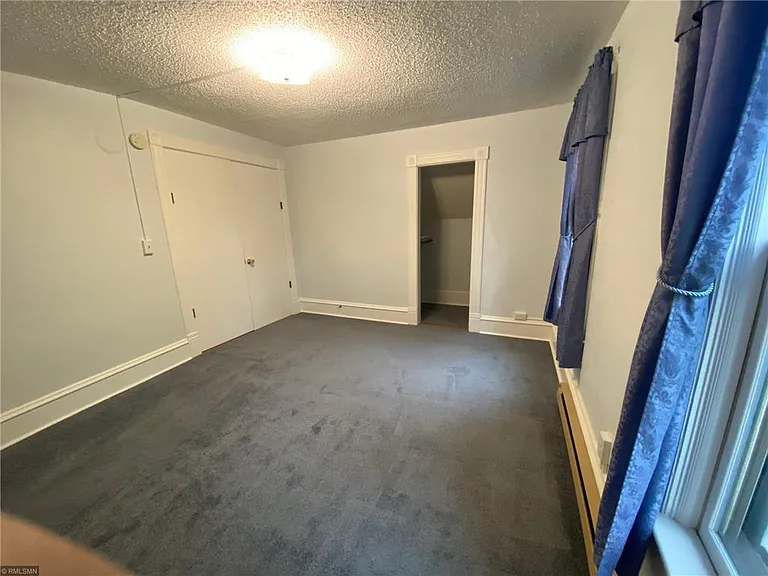 Unit Photo