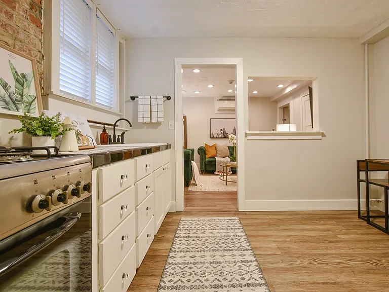 86 N B St #24 — Photo 3