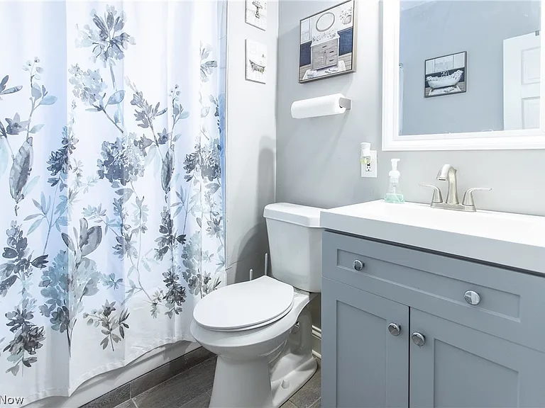 10605 Ashbury Ave — Photo 13