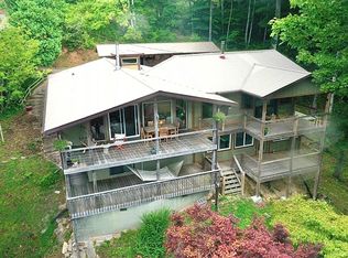 354 Deals Gap Rd, Robbinsville, NC 28771