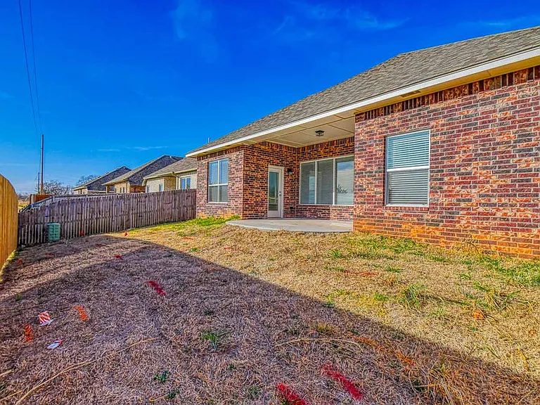 3112 Pebble Pond Dr — Photo 48