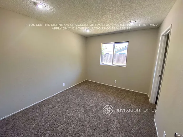 1604 Alcazar Ct — Photo 6