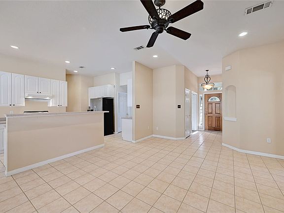 5th image of 212 Cargill Dr