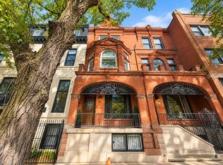 919 N La Salle St, Chicago, IL 60610