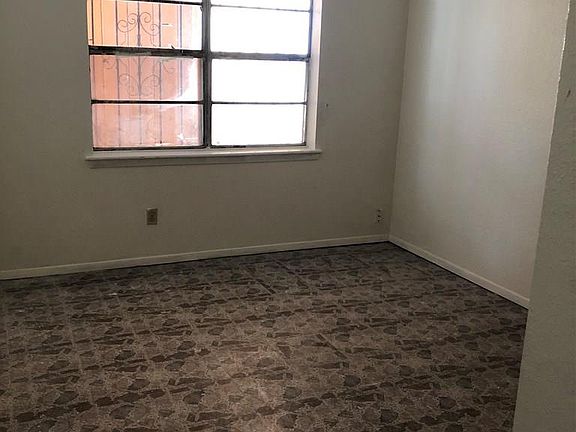 3rd image of 1286 Calle Planeta