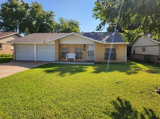 855 Rainbow Trl, Grapevine, TX 76051