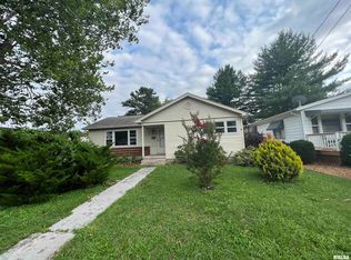 2005 Roblee Ave, Murphysboro, IL 62966