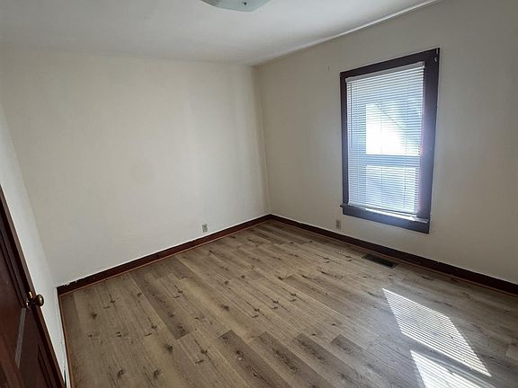 3rd image of 1524 N 11th St