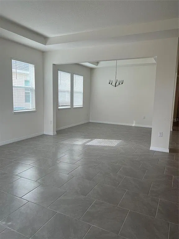 4 bed, 3.5 bath, 2852 sqft, $3,400 — Photo 3