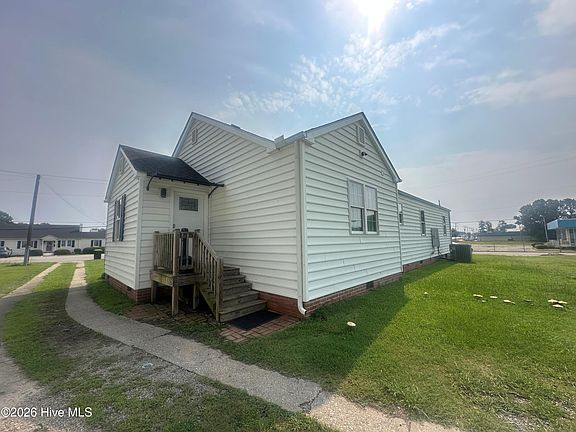 5th image of 622 E Memorial Drive