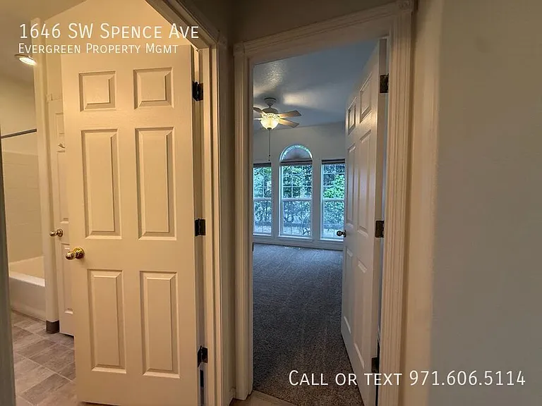1646 SW Spence Ave — Photo 28