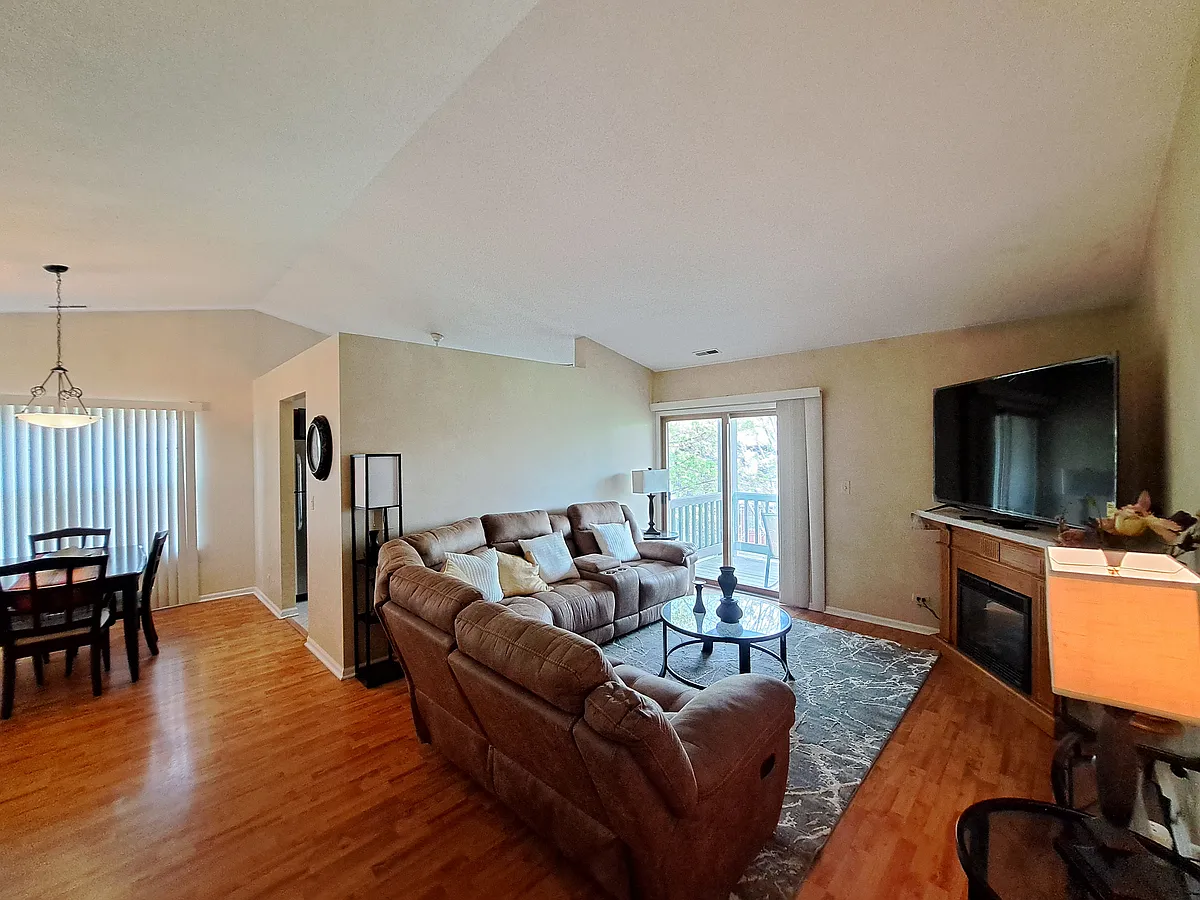 Building Photo - 216 Stoneybrook Ln #2C