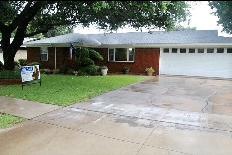 1st image of 5204 Bonnie Wayne St