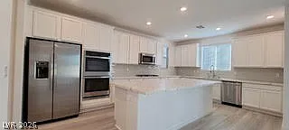 12348 Harbor Isle Ave — Photo 2