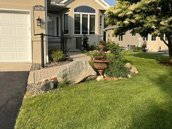 18070 39th Pl N, Plymouth, MN 55446