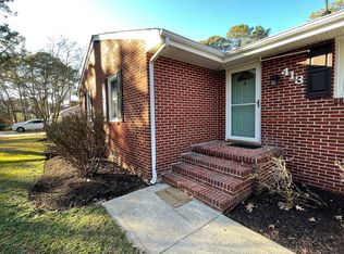 413 Railway Rd, Yorktown, VA 23692