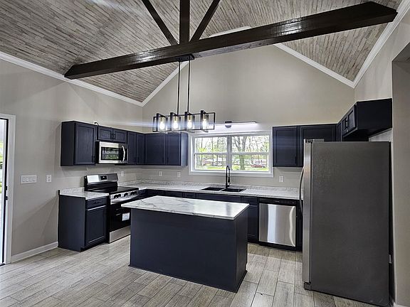 5th image of 1333 Honeysuckle Ln