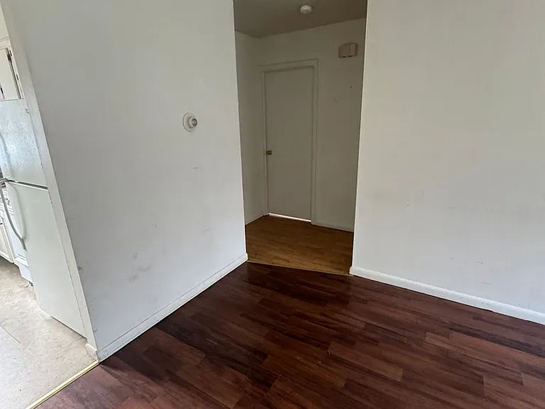 1707 S Huntington Dr — Photo 8