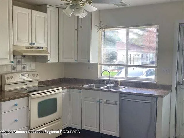 561B Malvern Ct — Photo 54