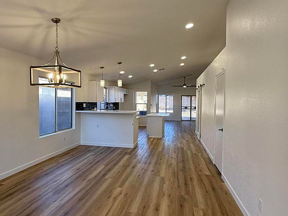 3rd image of 12427 N 41ST Avenue