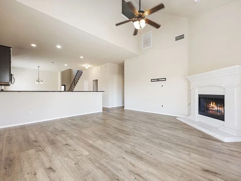 1445 Bateman Ln — Photo 14