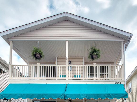 3rd image of 4549 West Ave #4551