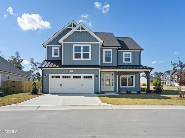12 Lyford Cay Court, Hampstead, NC 28443