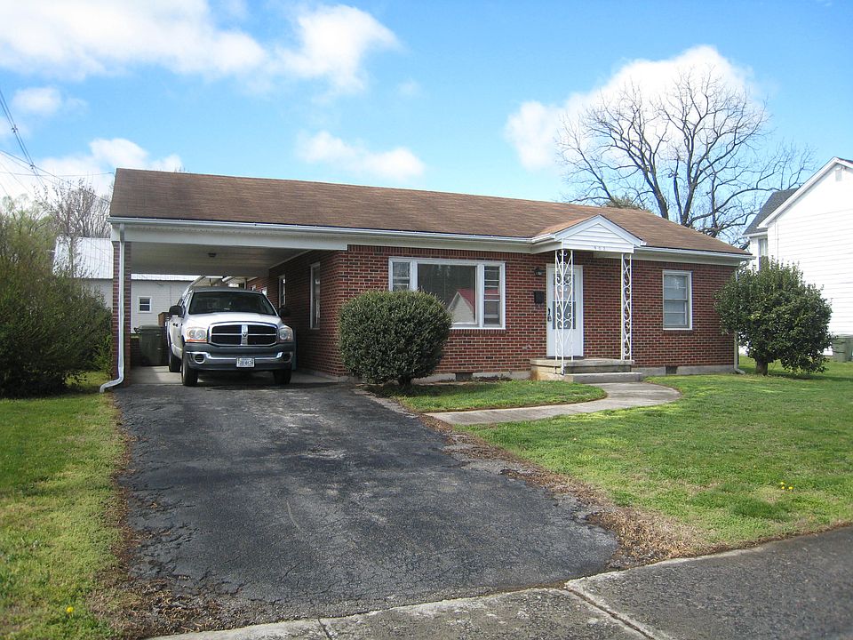 1st image of 902 Central Ave
