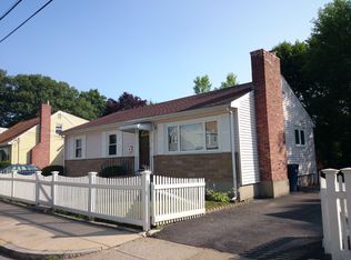35 Tobin Rd, West Roxbury, MA 02132