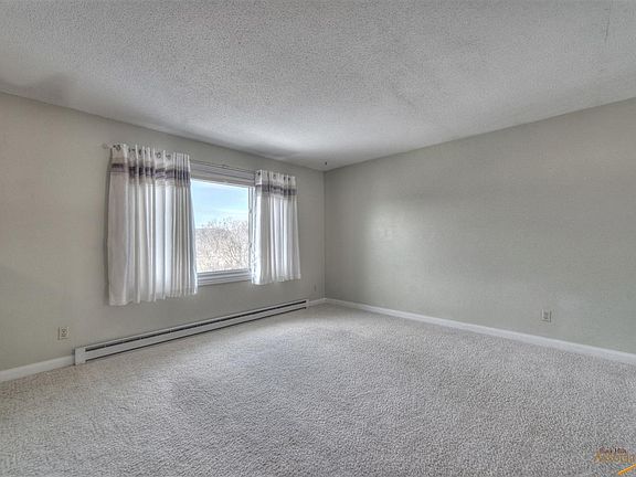 4th image of 12300 Renata Dr