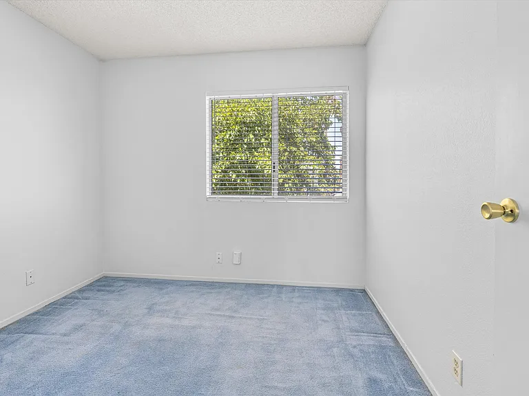 6951 Wedgewood Way — Photo 14