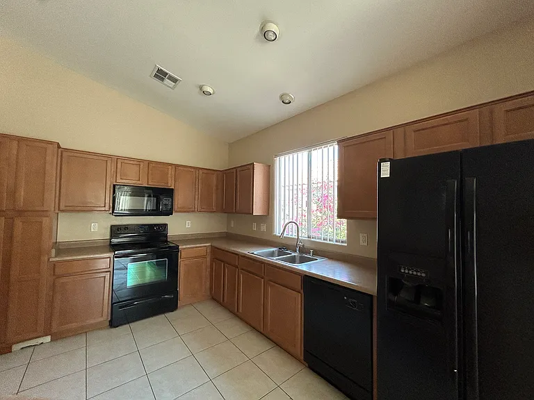 3869 S Coach House Dr — Photo 23