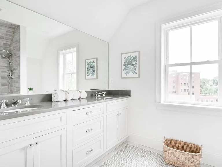 44 Evergreen St #4 — Photo 10