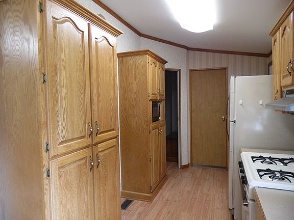 5th image of 523 Cr 439 E.