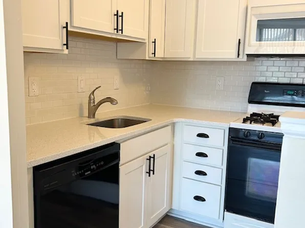 2401 Pennsylvania Ave APT 208, Wilmington, DE 19806