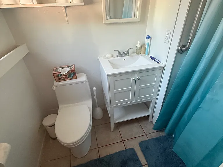 908 Gregory Pl — Photo 7