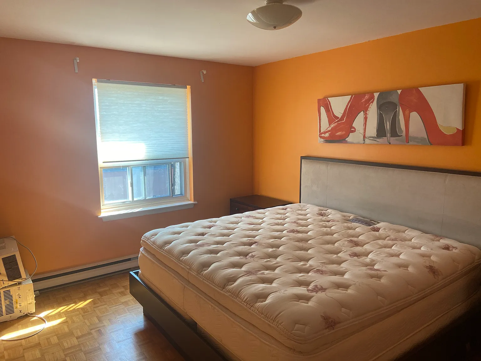 5291 Lakeshore Road Burlington — Photo 3