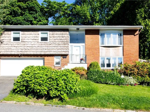 34 Argyle Road, Scarsdale, NY 10583