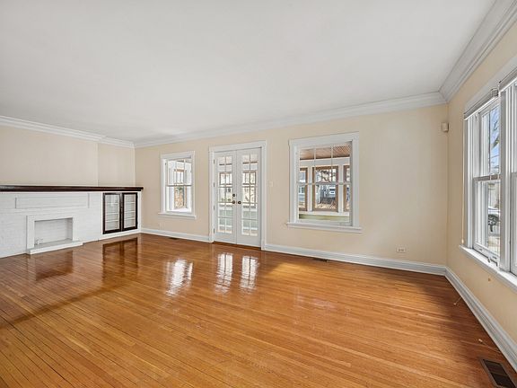 4th image of 529 S Euclid Ave