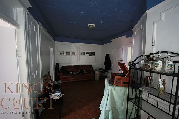 Rented by Kings Court Real Estate | media 20