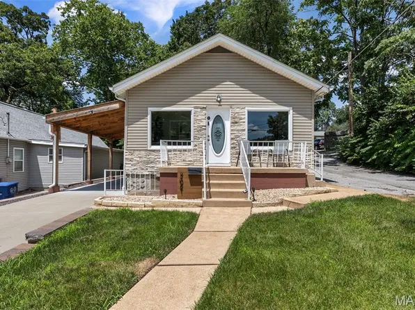7021 Glades Ave, Saint Louis, MO 63117