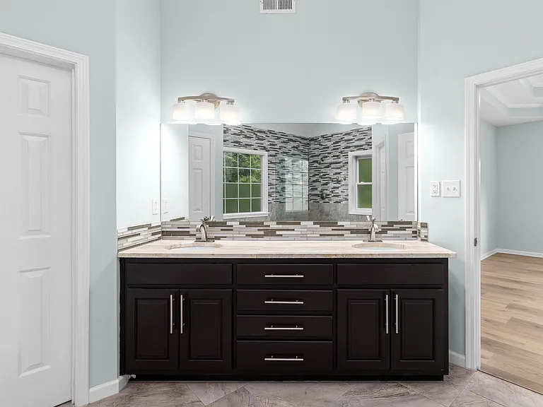 380 Belmont Chase Ct — Photo 30