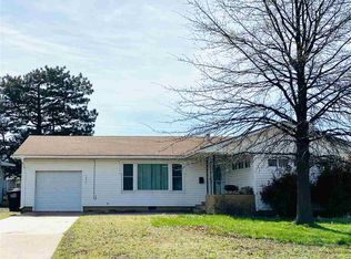 1417 S Johnson St, Enid, OK 73703