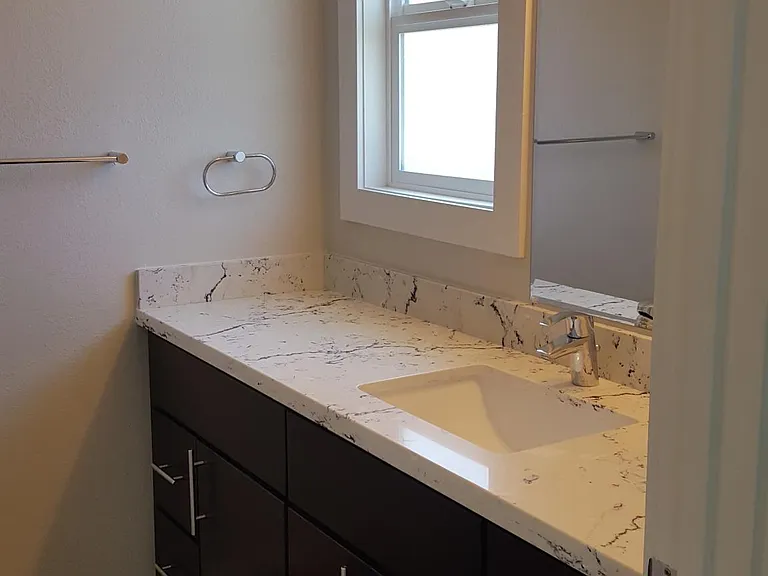 7628 Macarthur Blvd #4 — Photo 9