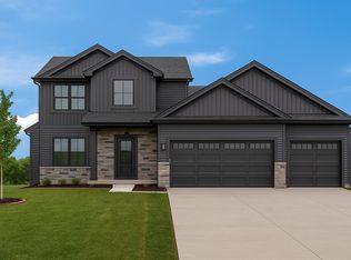 710 Wheatley Dr, Mahomet, IL 61853