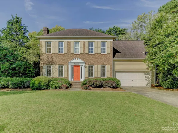 14010 Merganzer Ct, Charlotte, NC 28273