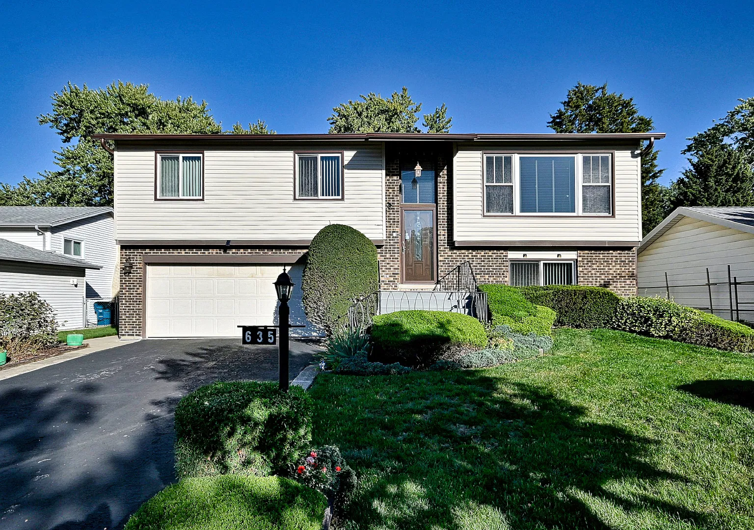 3 bed, 1597 sqft, $3,100 — Photo 1